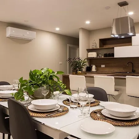 Modern - Central - Close To Beach - 5 Star Rating Apt St. Paul's Bay Buitenkant foto