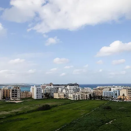 Modern - Central - Close To Beach - 5 Star Rating Apt St. Paul's Bay Buitenkant foto