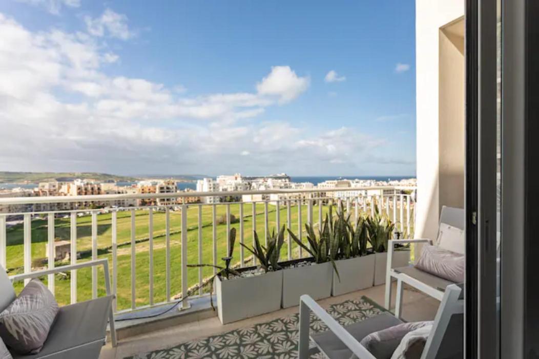 Modern - - Close To - 5 Star Rating Apartment St. Paul's Bay